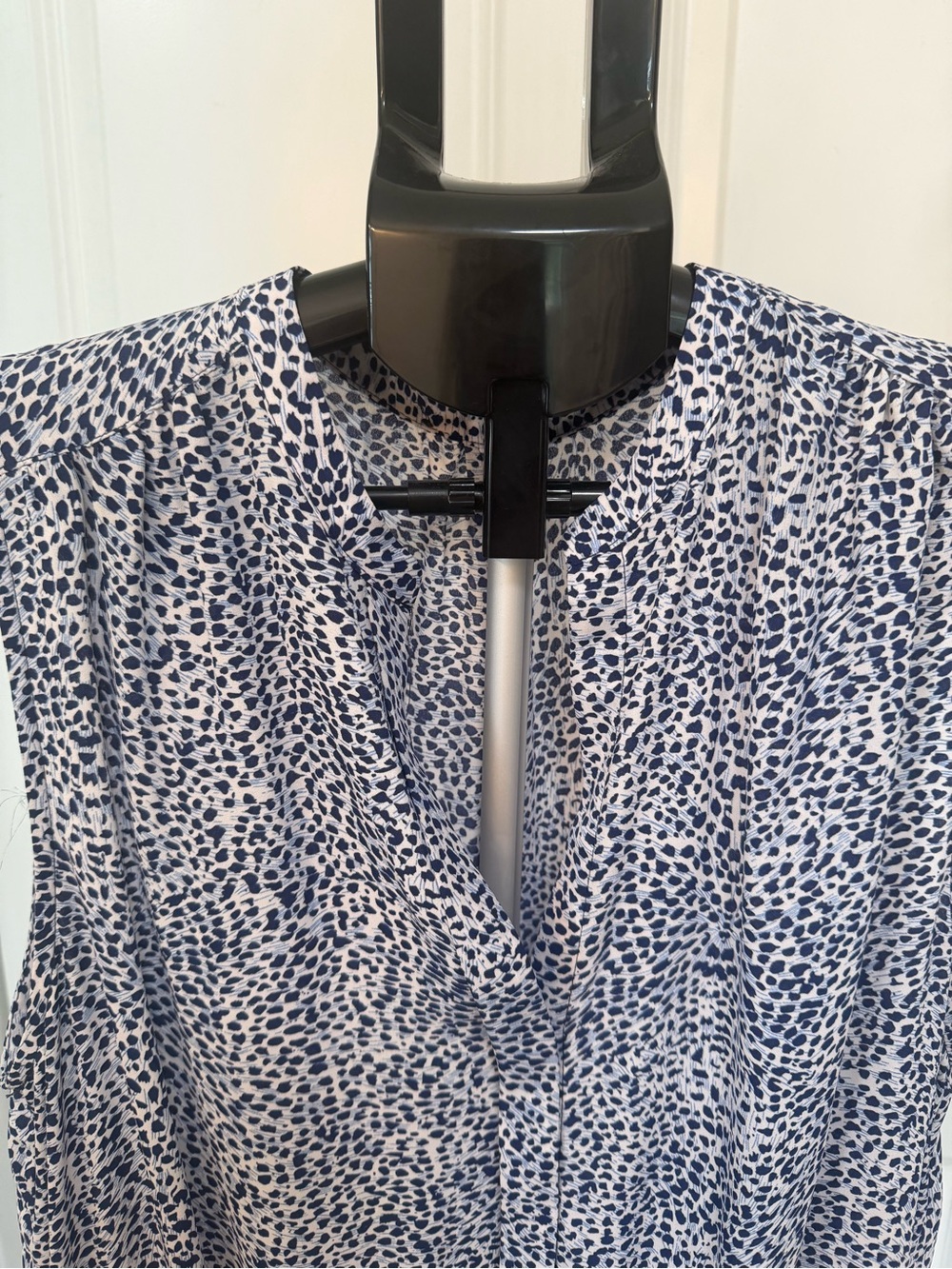 Sleeveless V-Neck Dress in Navy Speckle